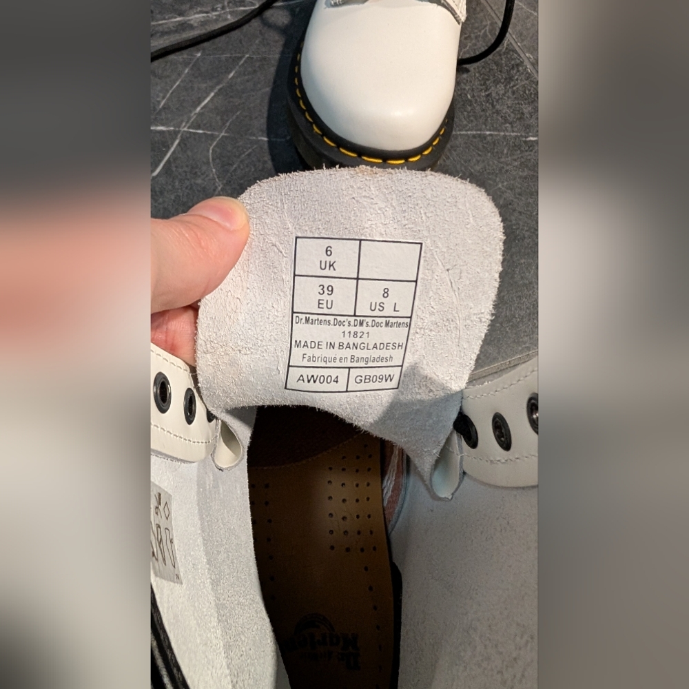 NWOT Doc Martens - Picture 3 of 3